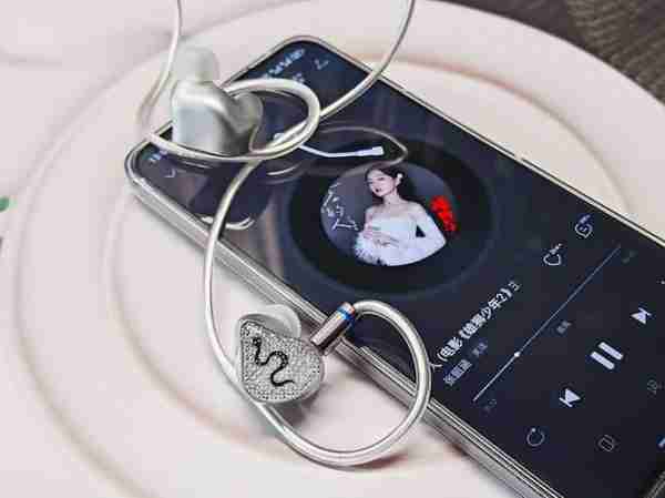 有线耳机推荐音质好-有线耳机音质好还是蓝牙耳机音质好